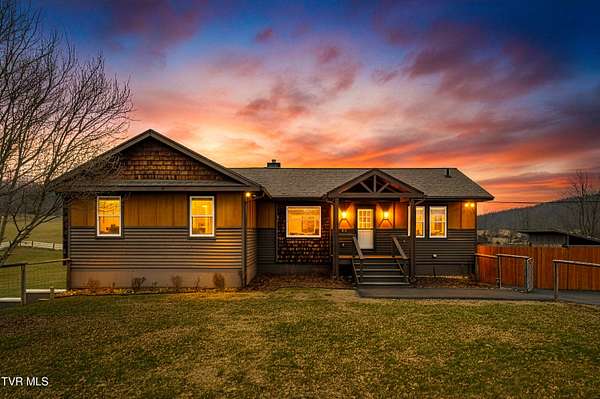 2 Acres of Residential Land with Home for Sale in Jonesborough, Tennessee