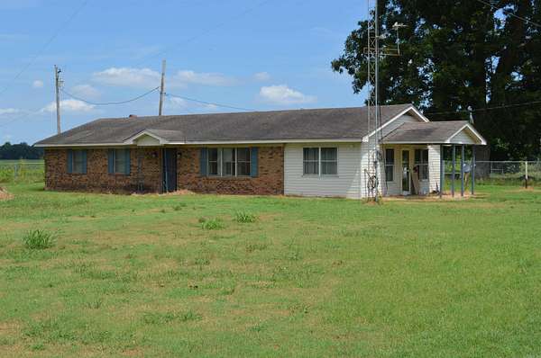 10 Acres of Recreational Land with Home for Sale in Parkin, Arkansas