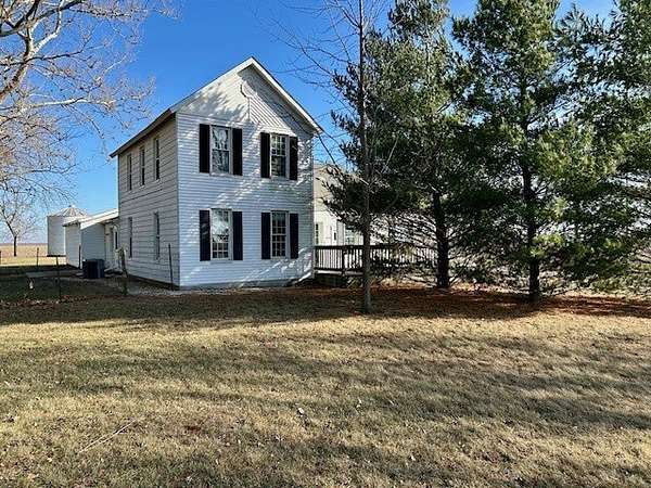 1.56 Acres of Residential Land with Home for Sale in Thomasboro, Illinois