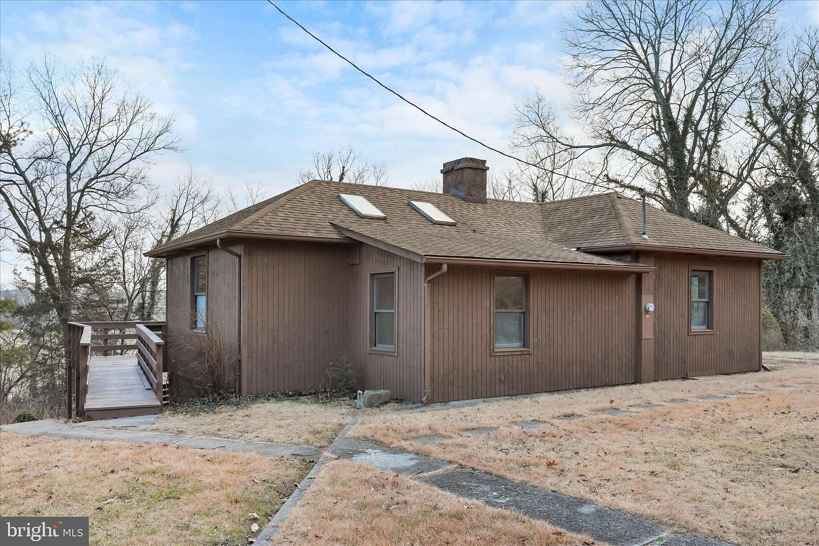 2.5 Acres of Residential Land with Home for Sale in Strasburg, Virginia