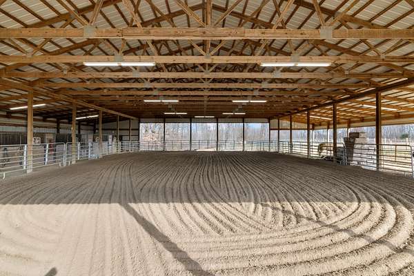 46 Acres of Land with Home for Sale in Gates, Tennessee