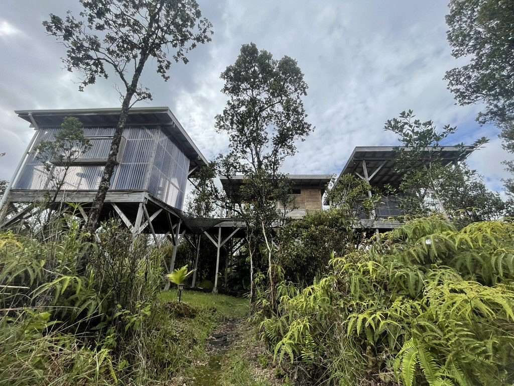 2 Acres of Residential Land with Home for Sale in Mountain View, Hawaii