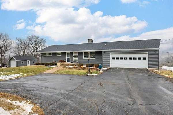 1.54 Acres of Residential Land with Home for Sale in Platteville, Wisconsin