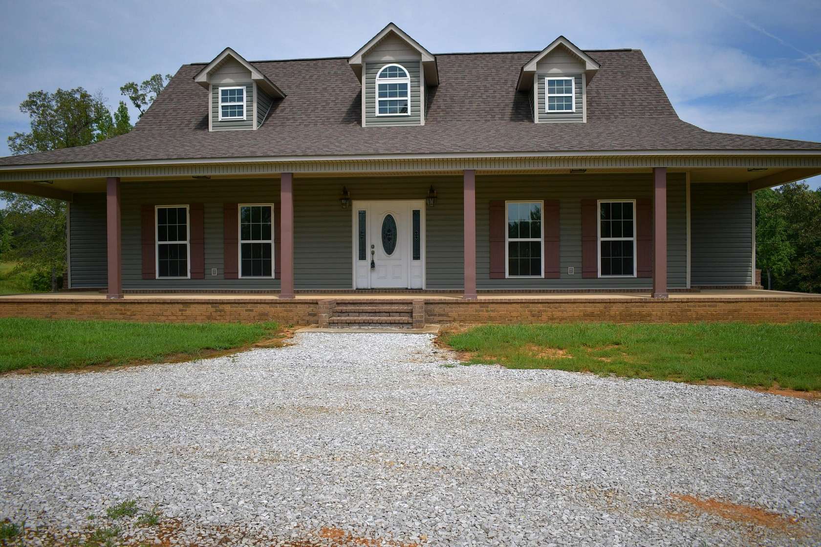 1.5 Acres of Residential Land with Home for Sale in Blue Springs, Mississippi