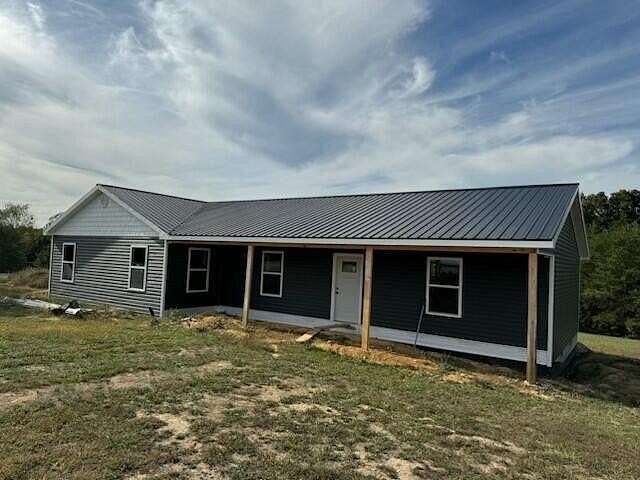 10 Acres of Recreational Land with Home for Sale in Irvine, Kentucky