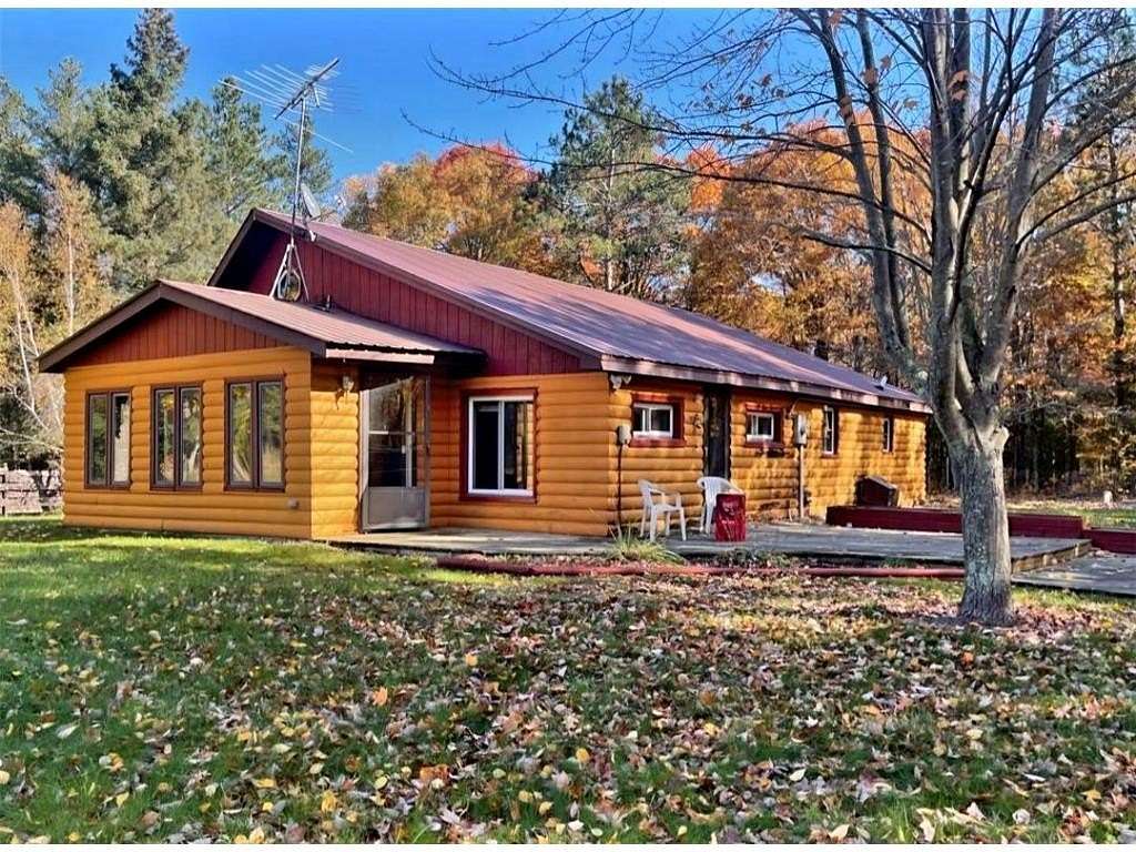 3.1 Acres of Land with Home for Sale in Meenon Town, Wisconsin