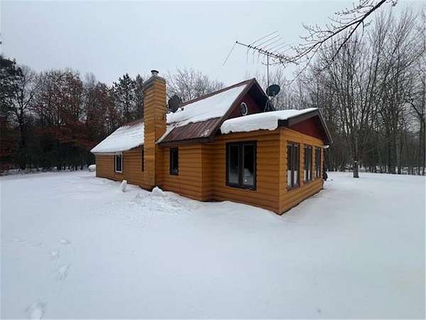 3.1 Acres of Residential Land with Home for Sale in Meenon Town, Wisconsin