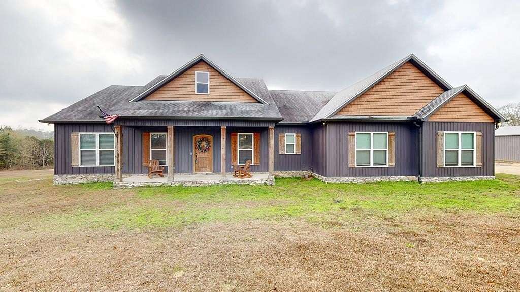 20 Acres of Land with Home for Sale in Hartford, Alabama