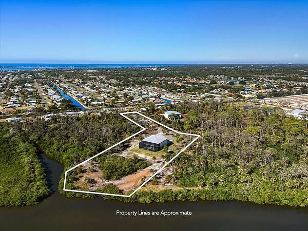 2.5 Acres of Residential Land with Home for Sale in Englewood, Florida