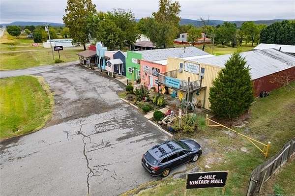 3.18 Acres of Improved Commercial Land for Sale in Fort Gibson, Oklahoma