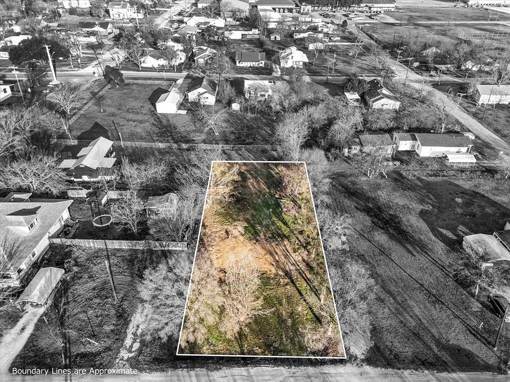 0.17 Acres of Residential Land for Sale in Itasca, Texas