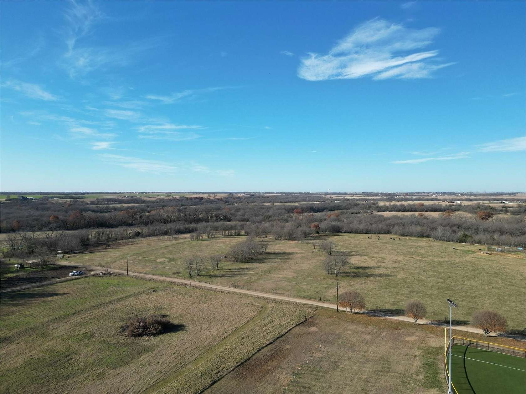 5 Acres of Residential Land for Sale in Valley View, Texas