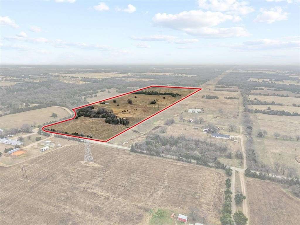 40 Acres of Land for Sale in Savoy, Texas