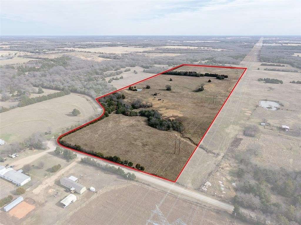 40 Acres of Land for Sale in Savoy, Texas