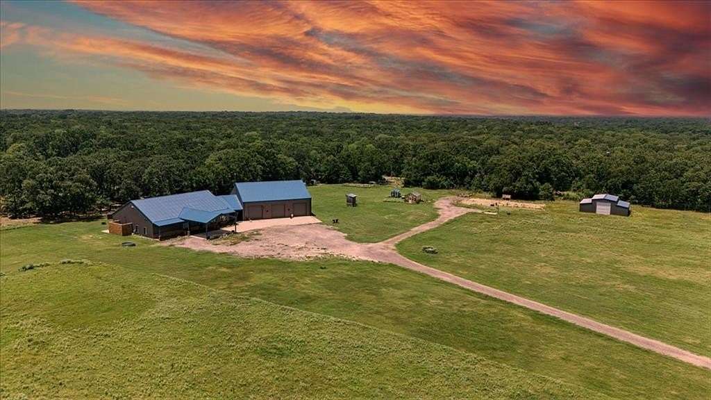 18.7 Acres of Land with Home for Sale in Mabank, Texas