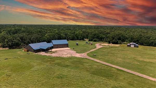 18.7 Acres of Land with Home for Sale in Mabank, Texas