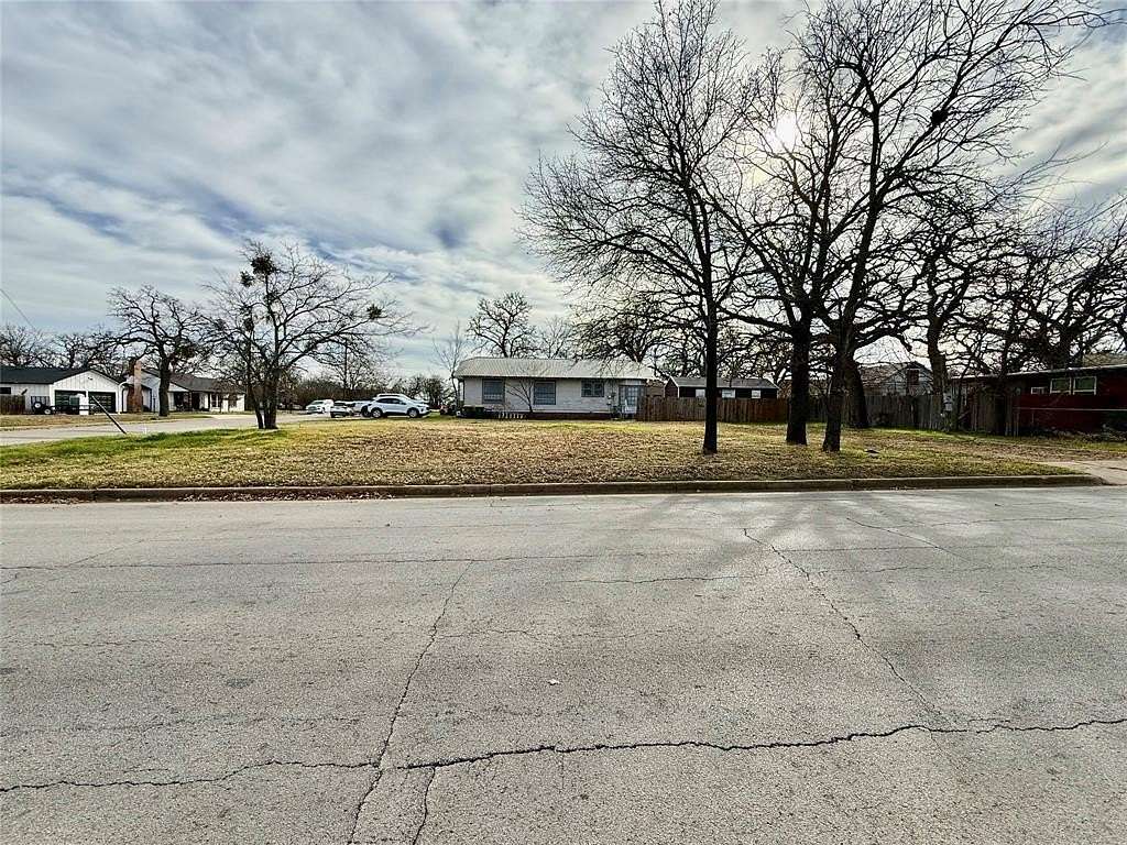 0.16 Acres of Residential Land for Sale in Mineral Wells, Texas
