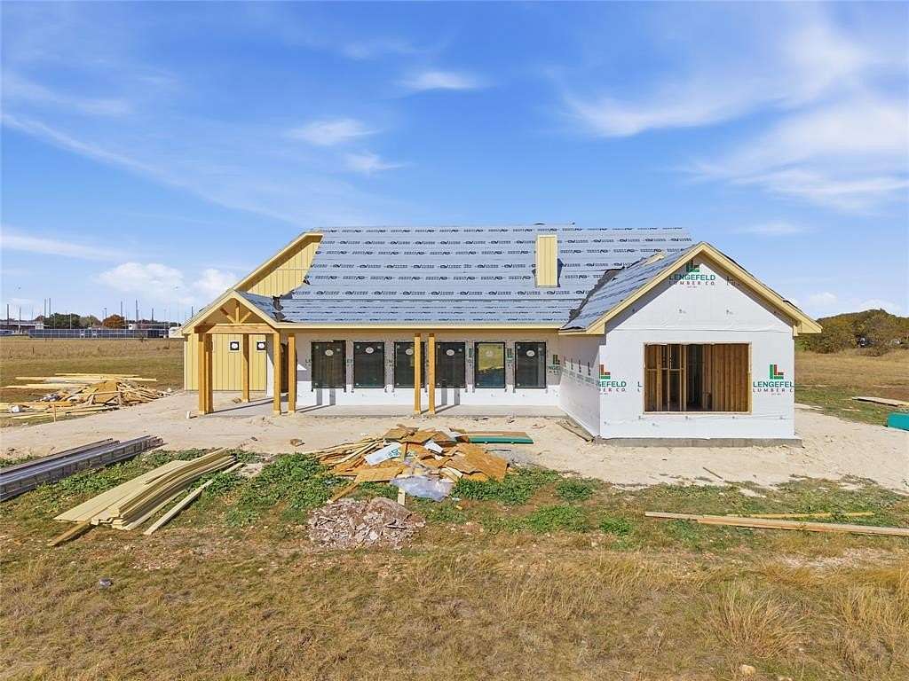 20.4 Acres of Land with Home for Sale in Crawford, Texas