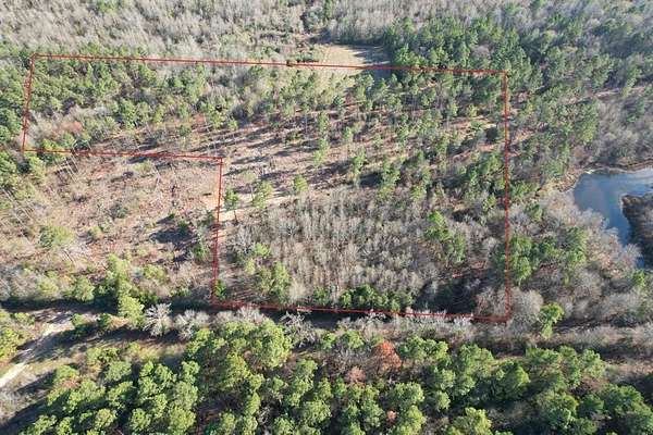 12 Acres of Recreational Land for Sale in Beckville, Texas