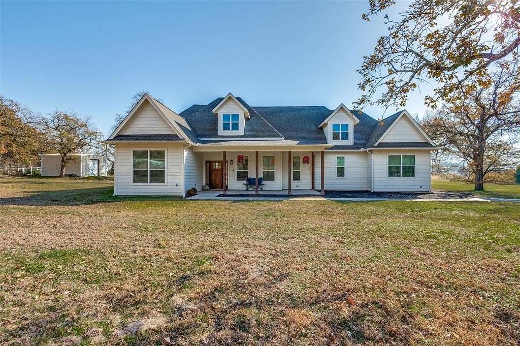 2 Acres of Residential Land with Home for Sale in Cleburne, Texas