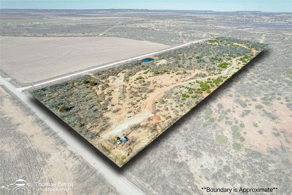 20 Acres of Recreational Land & Farm for Sale in Lawn, Texas