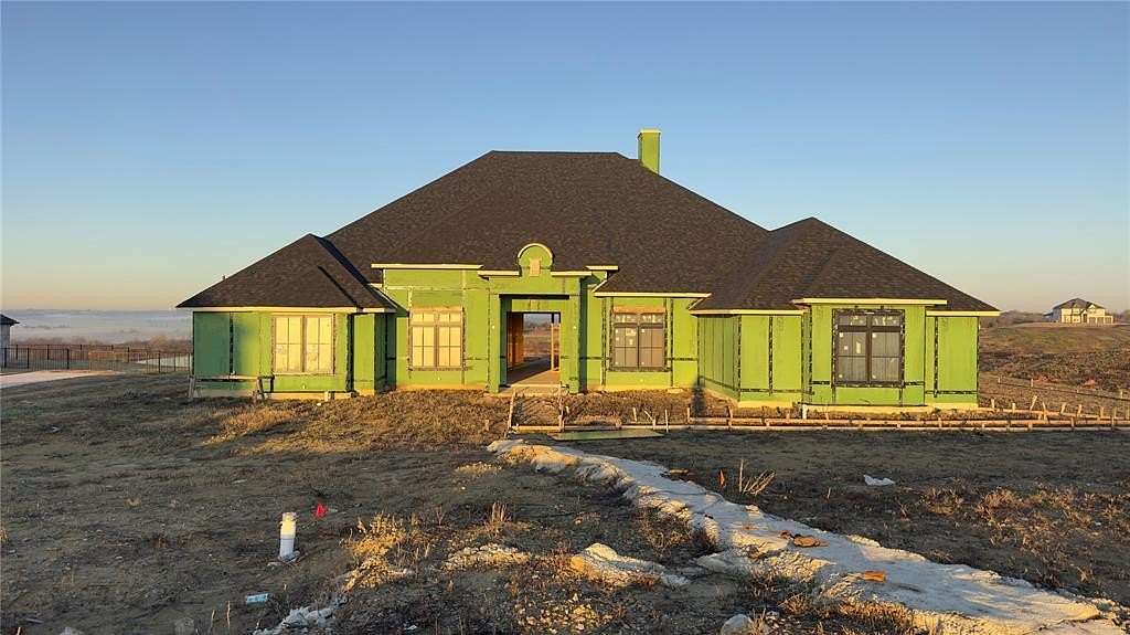 1.75 Acres of Residential Land with Home for Sale in Mesquite, Texas