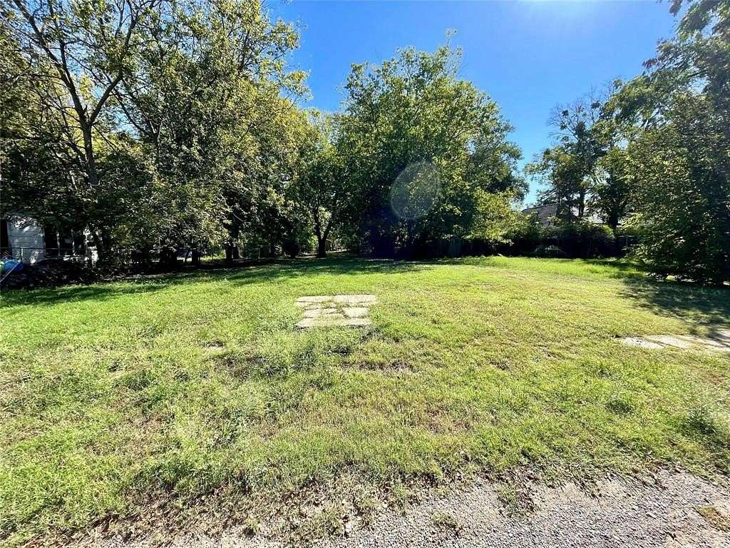 0.33 Acres of Residential Land for Sale in Commerce, Texas