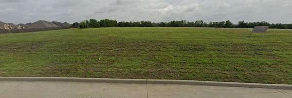 5 Acres of Mixed-Use Land for Sale in McLendon-Chisholm, Texas
