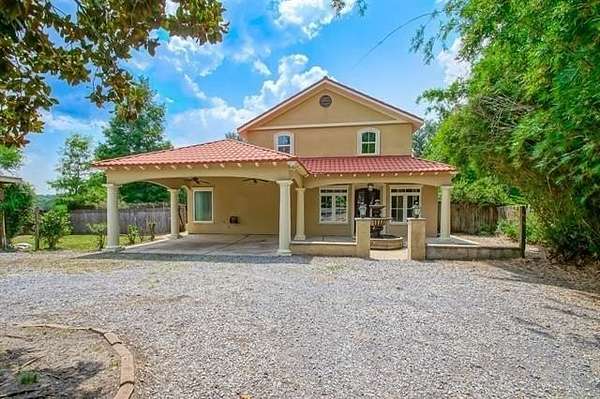 5 Acres of Residential Land with Home for Sale in Covington, Louisiana