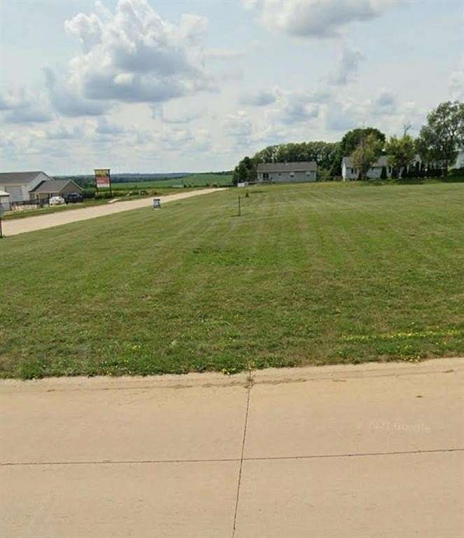 0.95 Acres of Residential Land for Sale in Center Point, Iowa