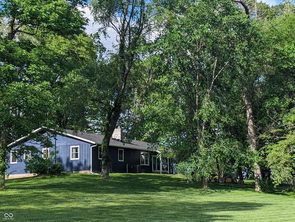 3 Acres of Residential Land with Home for Sale in Whiteland, Indiana