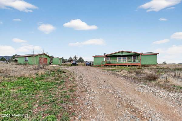 2.14 Acres of Residential Land with Home for Sale in Dewey-Humboldt, Arizona