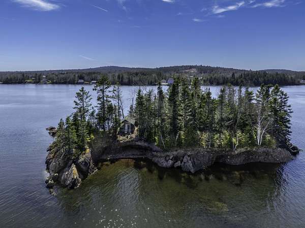 1.25 Acres of Improved Residential Land for Sale in Robbinston, Maine