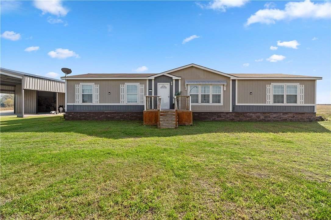 1.6 Acres of Residential Land with Home for Sale in Robstown, Texas