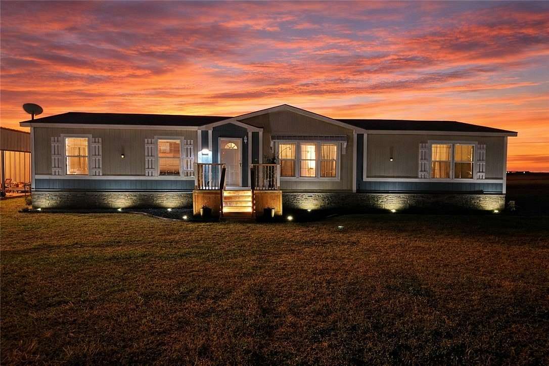 1.6 Acres of Land with Home for Sale in Robstown, Texas