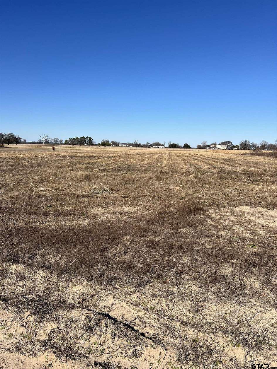 0.86 Acres of Residential Land for Sale in Lindale, Texas