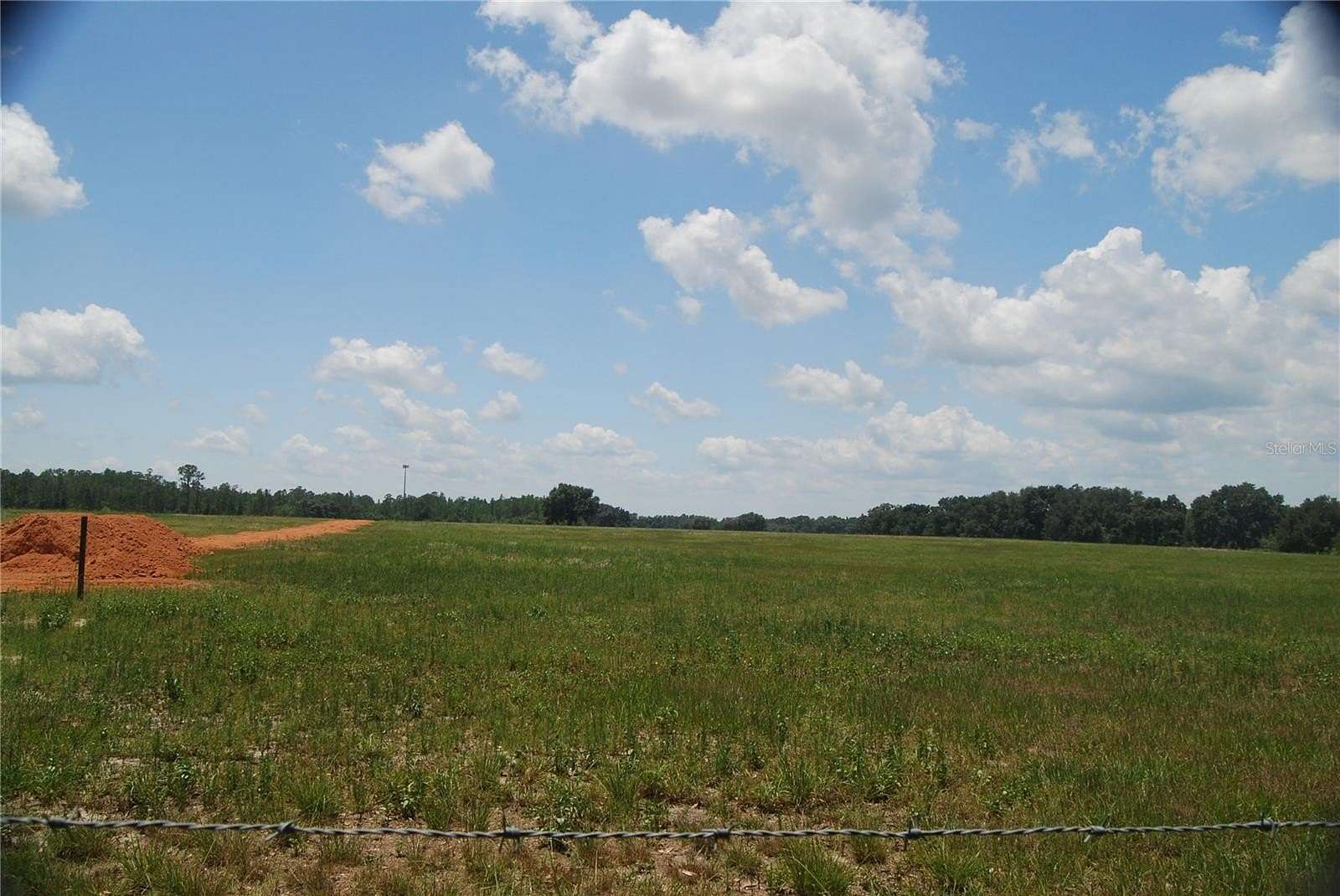 10.6 Acres of Land for Sale in Clermont, Florida