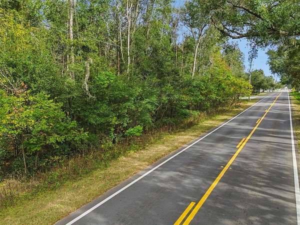 2.5 Acres of Land for Sale in Dade City, Florida