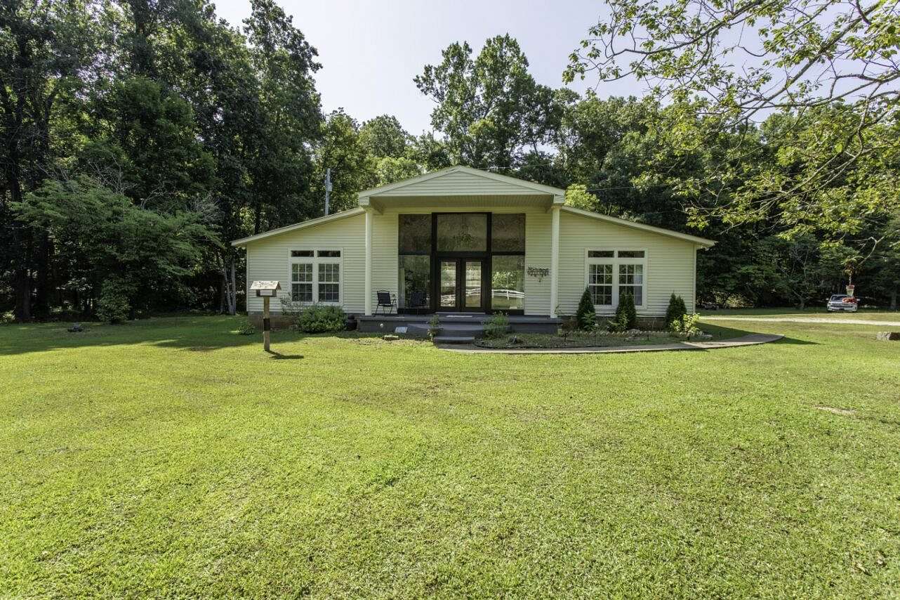 21 Acres of Recreational Land with Home for Sale in Hardy, Arkansas