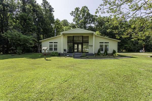 21 Acres of Recreational Land with Home for Sale in Hardy, Arkansas