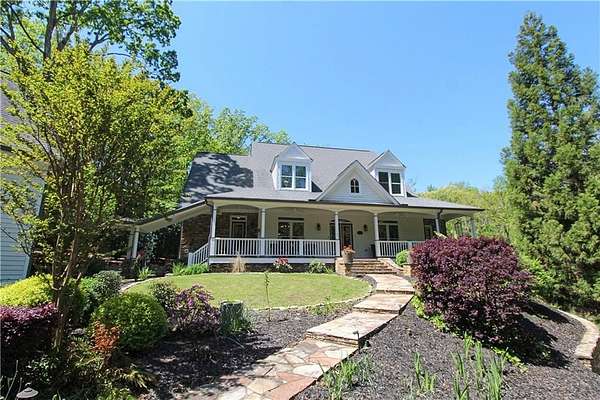 2.5 Acres of Residential Land with Home for Sale in Kennesaw, Georgia