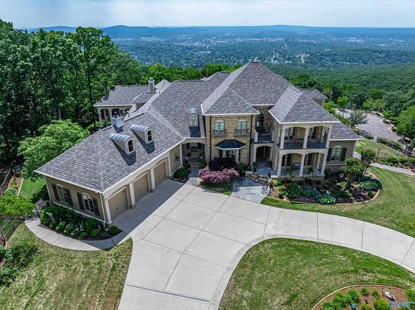 6.25 Acres of Residential Land with Home for Sale in Huntsville, Alabama