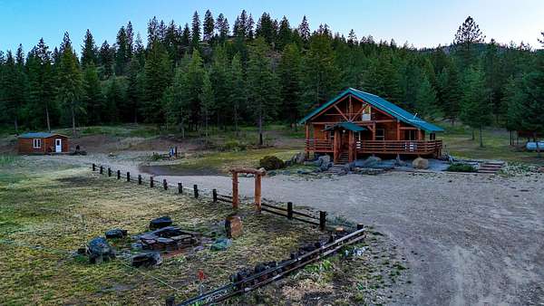 189 Acres of Land with Home for Sale in Plains, Montana