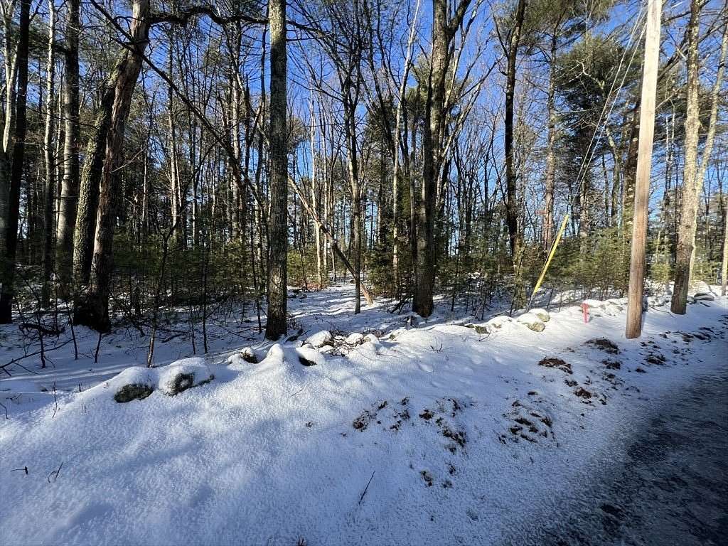 1.4 Acres of Residential Land for Sale in Boxborough Town, Massachusetts