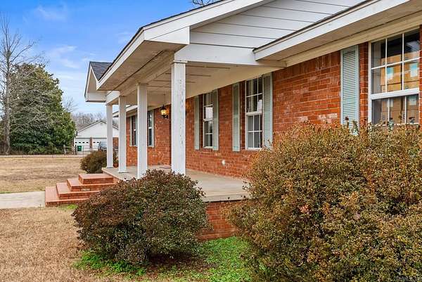 2 Acres of Residential Land with Home for Lease in Sherwood, Arkansas