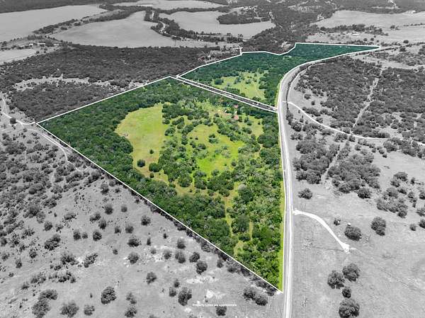 68.7 Acres of Recreational Land & Farm for Sale in Hamilton, Texas