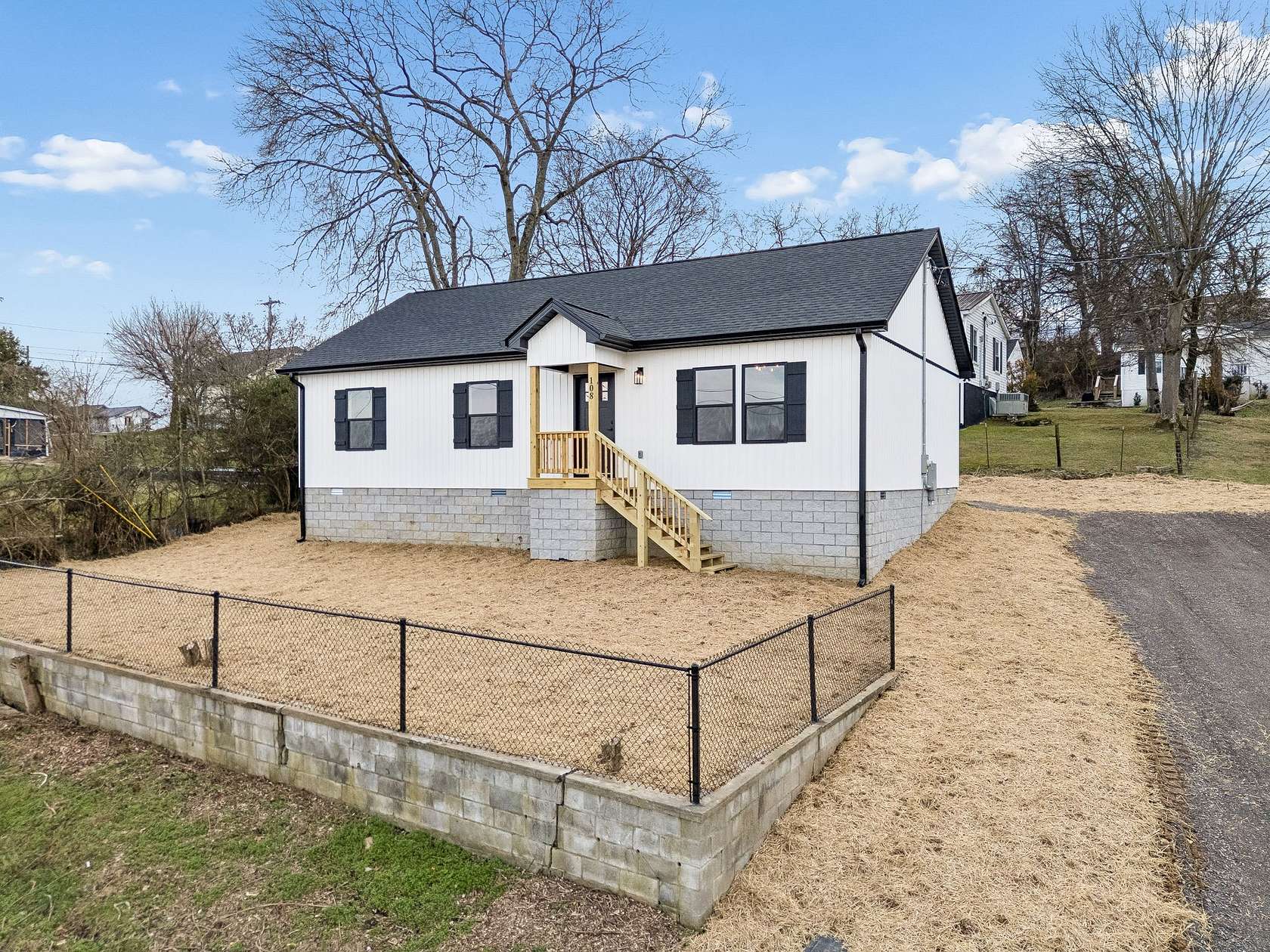 0.38 Acres of Land with Home for Sale in Carthage, Tennessee