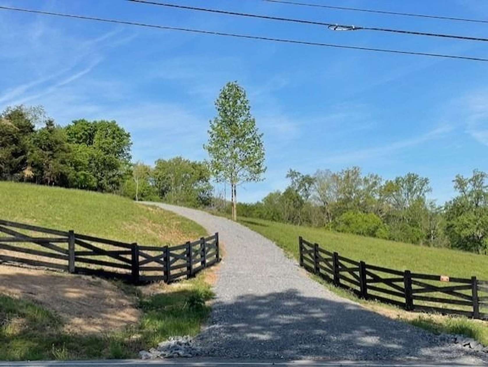 8.79 Acres of Residential Land for Sale in White House, Tennessee