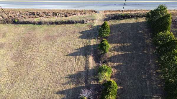 8.85 Acres of Residential Land for Sale in White House, Tennessee