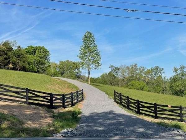 8.79 Acres of Residential Land for Sale in White House, Tennessee
